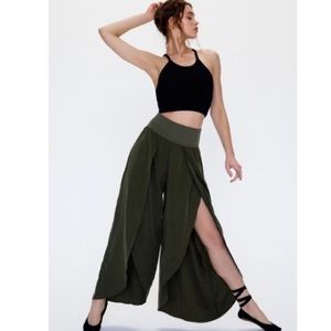 Free People Chica Lyrical Flow Pant- Forest Green